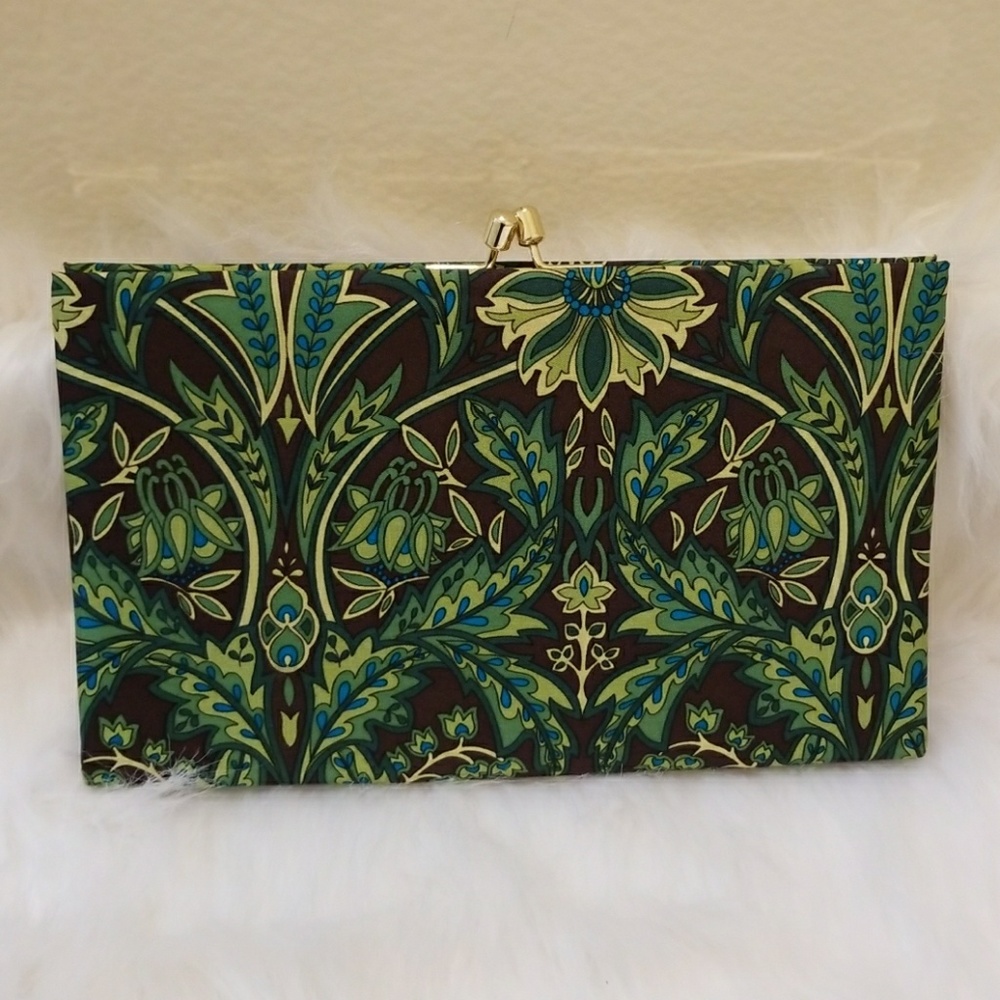 ๐HP๐ Banana Republic NWOT Clutch - Picture 1 of 4